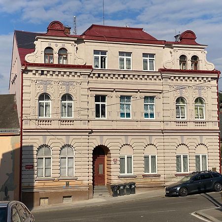 Apartman V Lesni Jablonec nad Nisou Eksteriør bilde