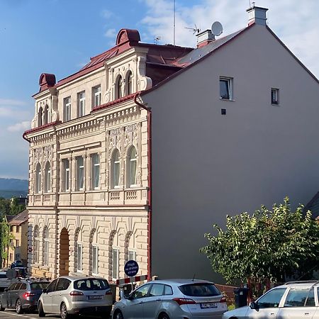 Apartman V Lesni Jablonec nad Nisou Eksteriør bilde