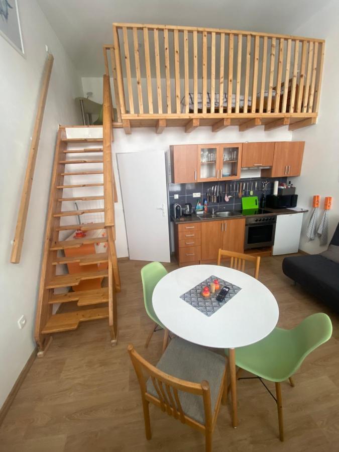 Apartman V Lesni Jablonec nad Nisou Eksteriør bilde